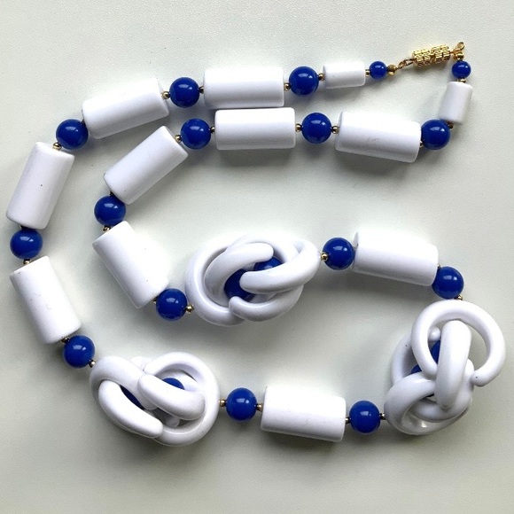 VTG 70s 80s Blue and White Post New Wave Necklace - Picture 2 of 4
